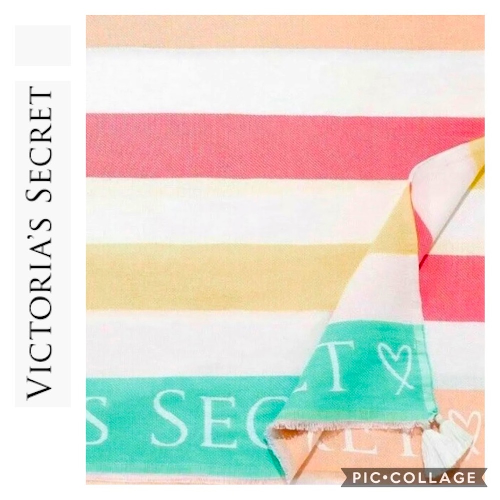 🆕 Victoria’s Secret Striped Throw Blanket